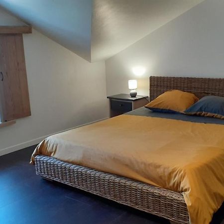 Grande Chambre D'Hote Les Chats-Pitres Bed & Breakfast La Rochette  Exterior photo