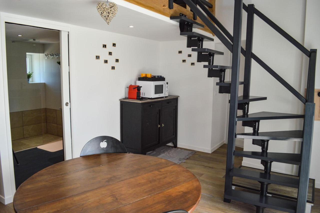 Grande Chambre D'Hote Les Chats-Pitres Bed & Breakfast La Rochette  Exterior photo