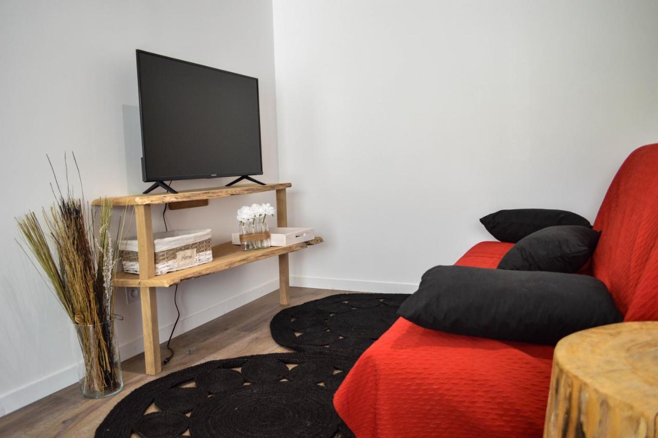 Grande Chambre D'Hote Les Chats-Pitres Bed & Breakfast La Rochette  Exterior photo
