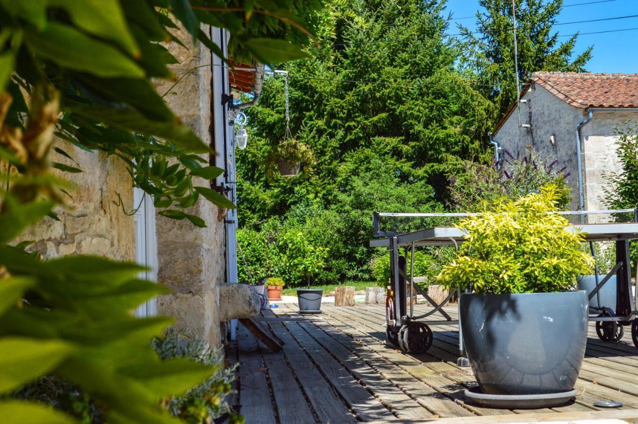 Grande Chambre D'Hote Les Chats-Pitres Bed & Breakfast La Rochette  Exterior photo